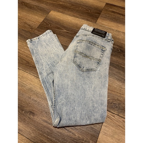 Signature Levi Strauss Jeans Mens Size 32X29 S47 Regular Taper Blue Denim Light - Picture 1 of 8